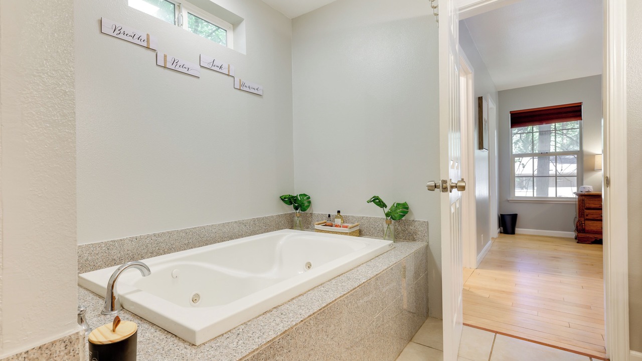 Photo of Bathroom in Twain Harte