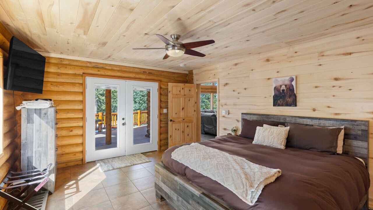 Photo of Bedroom in Meadow View Heights