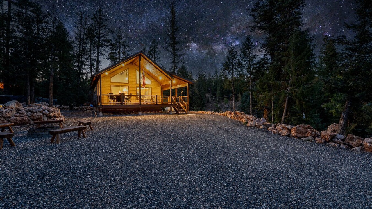 Photo of Outdoor in Meadow View Heights