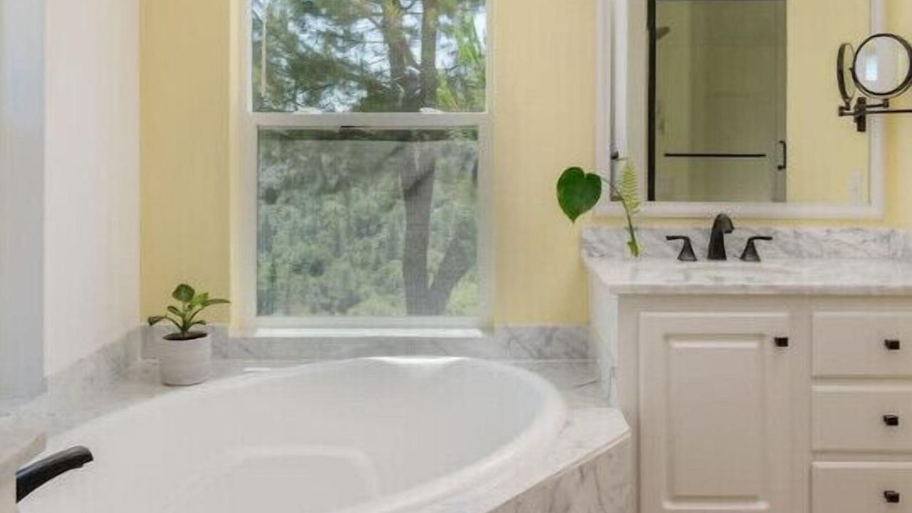 Photo of Bathroom in Altaville