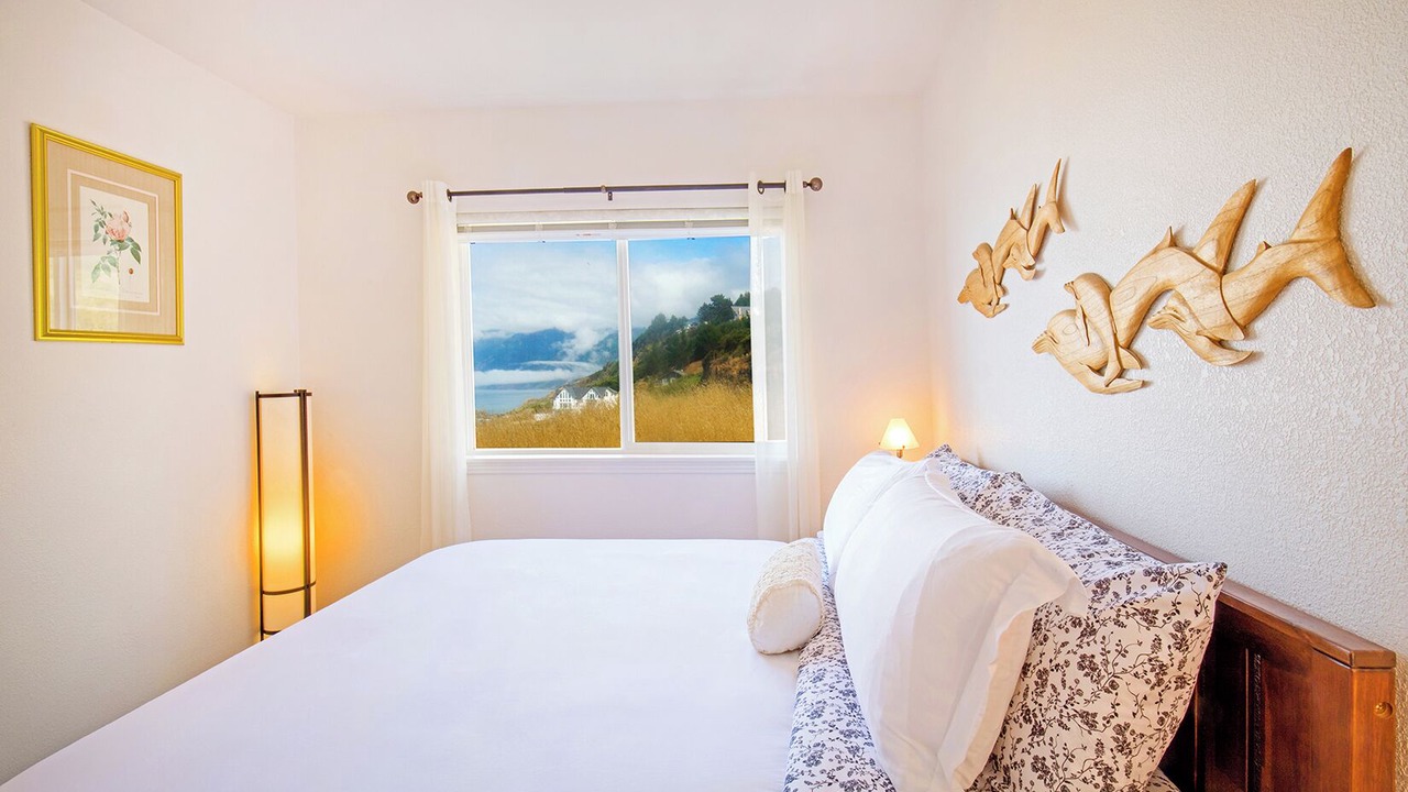 Photo of Bedroom in Shelter Cove