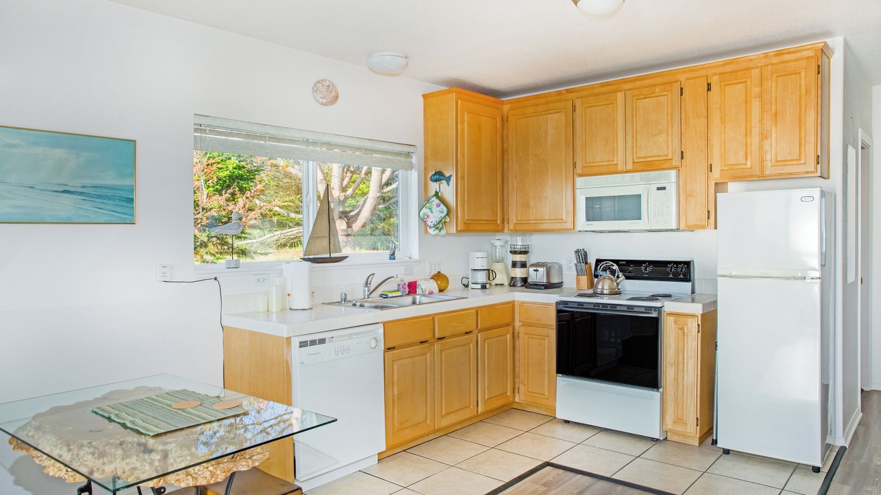 Photo of Kitchen in Shelter Cove