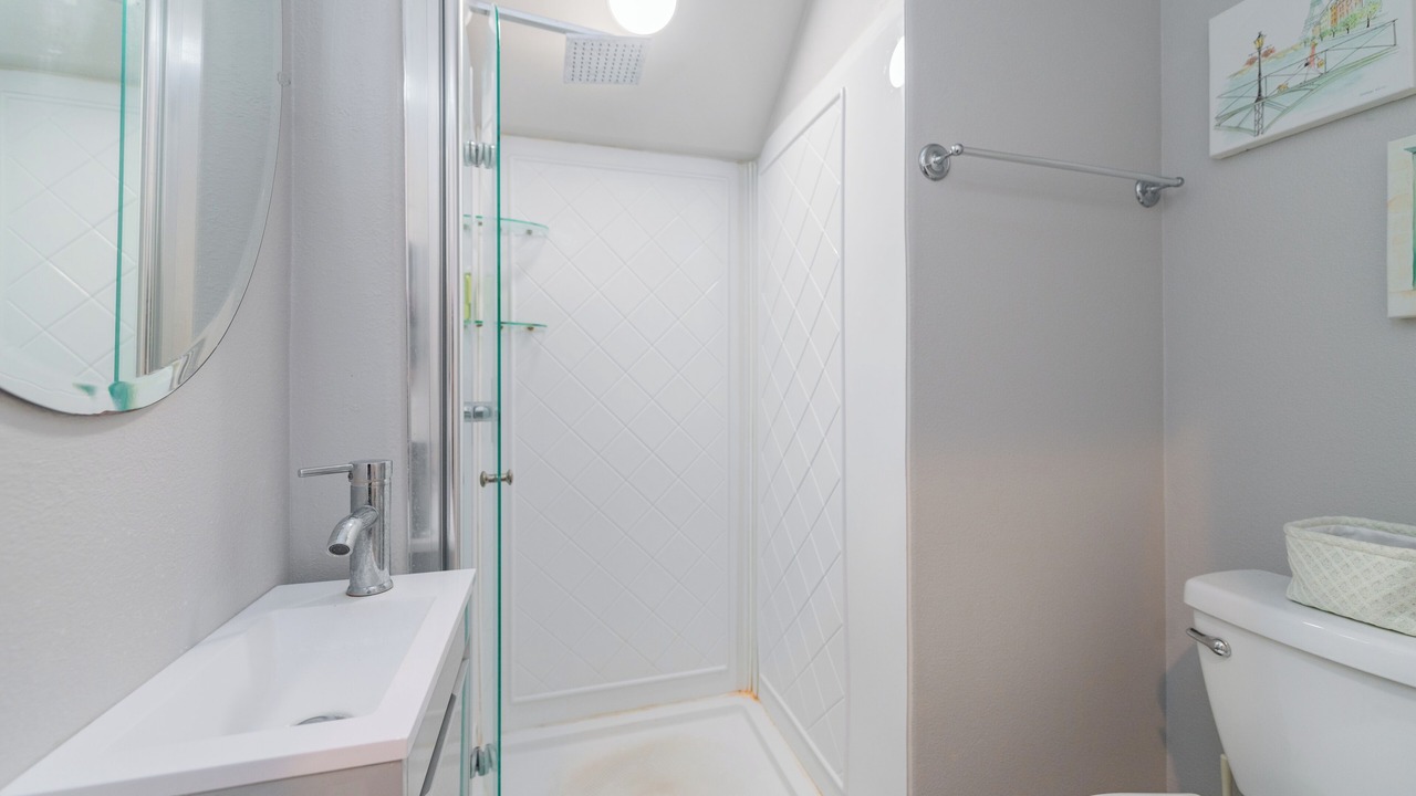 Photo of Bathroom in Woodbury