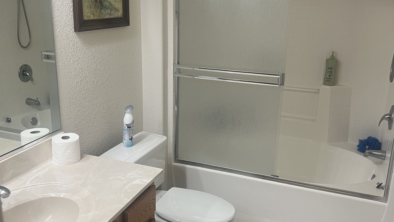 Photo of Bathroom in Sunridge Estates