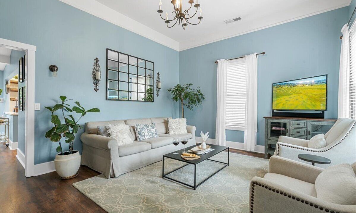 Photo of Livingroom in Old Town Historic District
