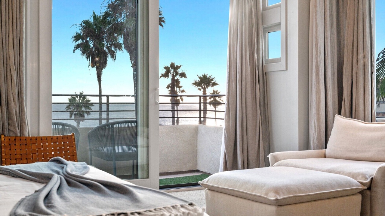 Photo of Patio Balcony in Beach Barber Tract