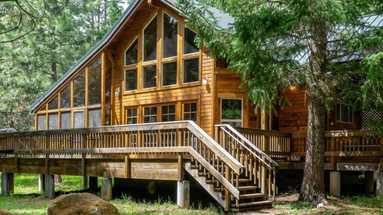 Photo of Outdoor in Ashland