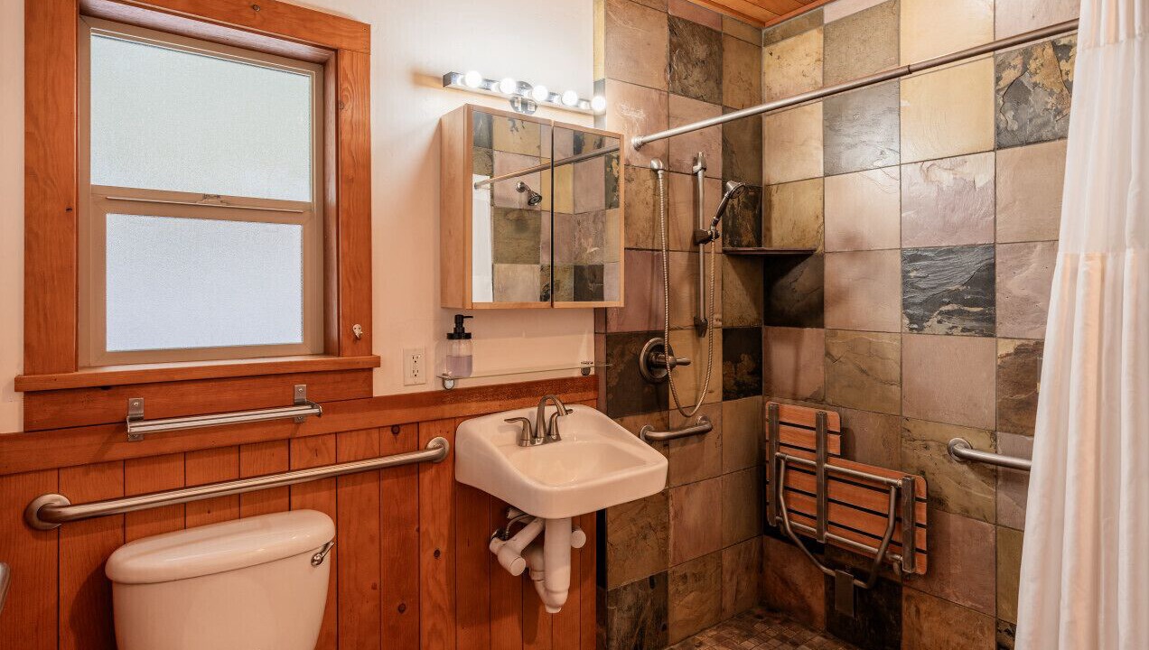 Photo of Bathroom in Ashland