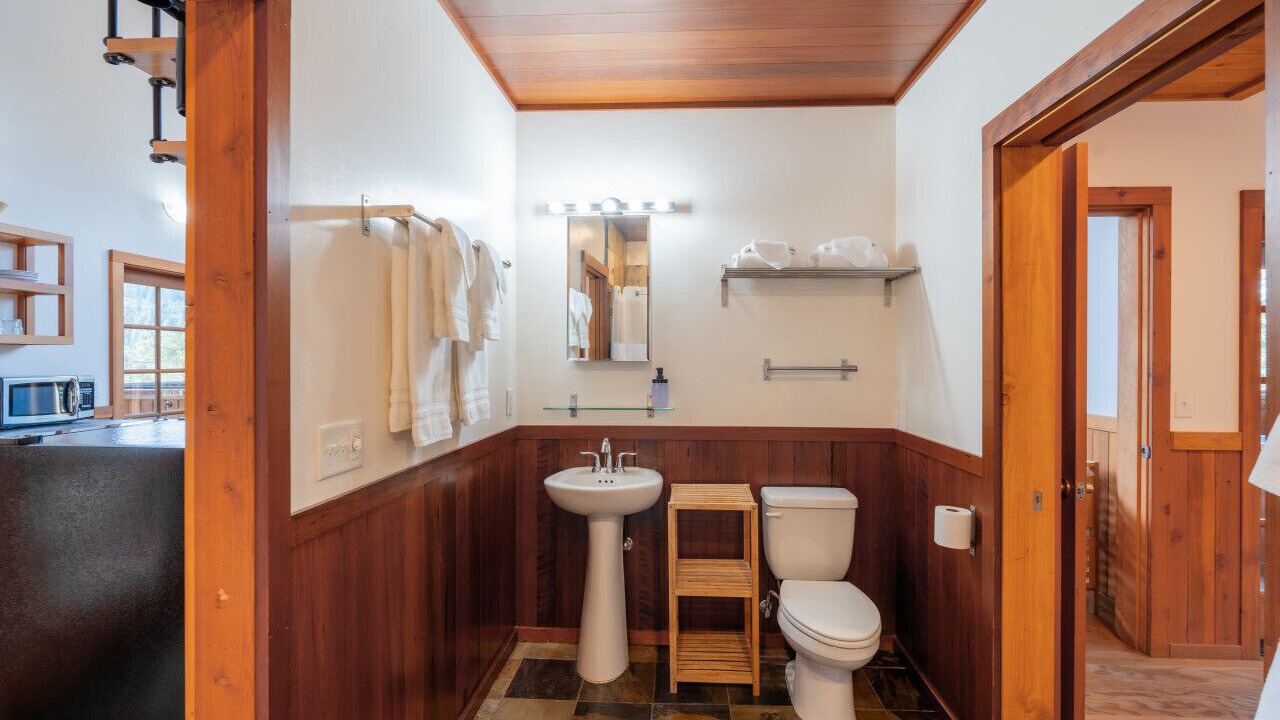 Photo of Bathroom in Ashland