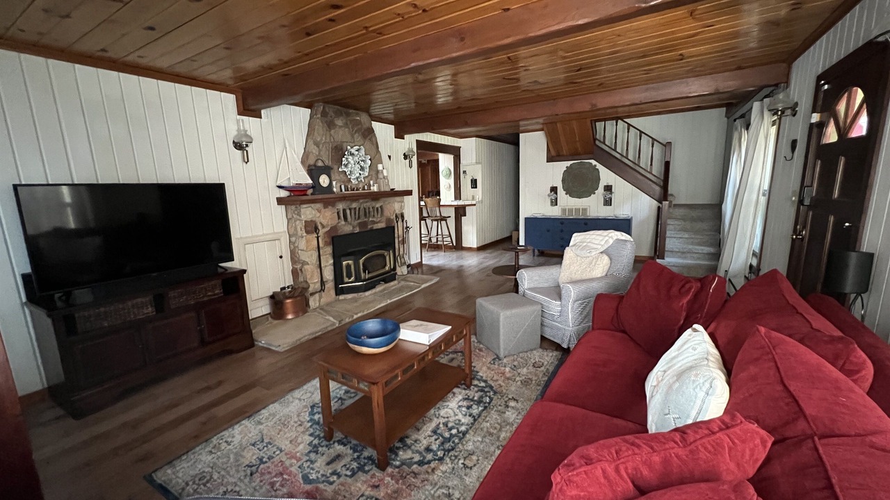 Photo of Livingroom in Twain Harte