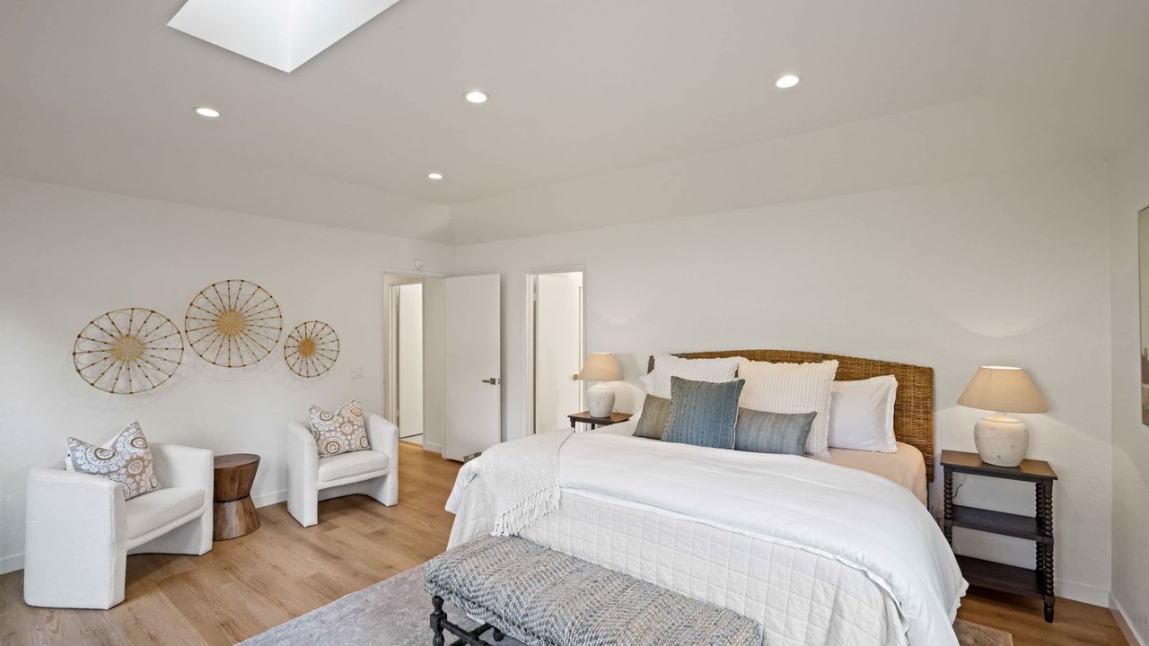 Photo of Bedroom in Del Monte Forest