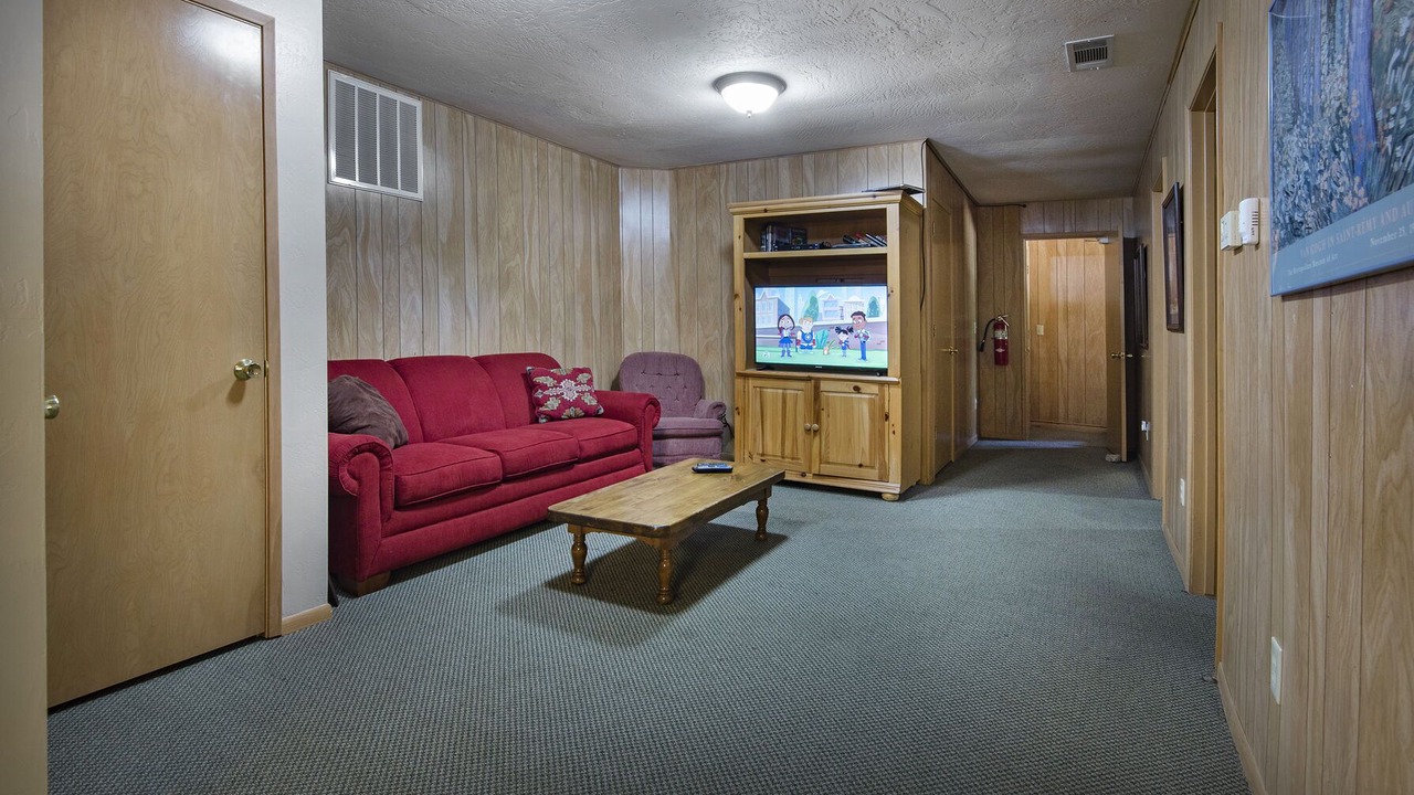 Photo of Bedroom in North Wawona