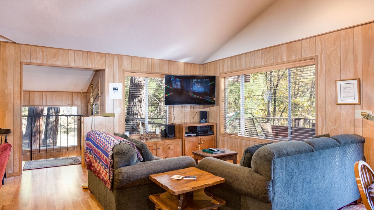 Photo of Bedroom in North Wawona