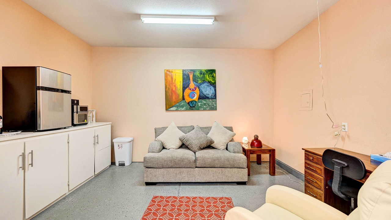 Photo of Livingroom in Foothills