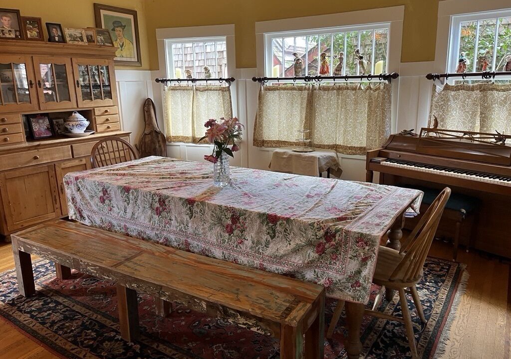 Photo of Bedroom in South Berkeley