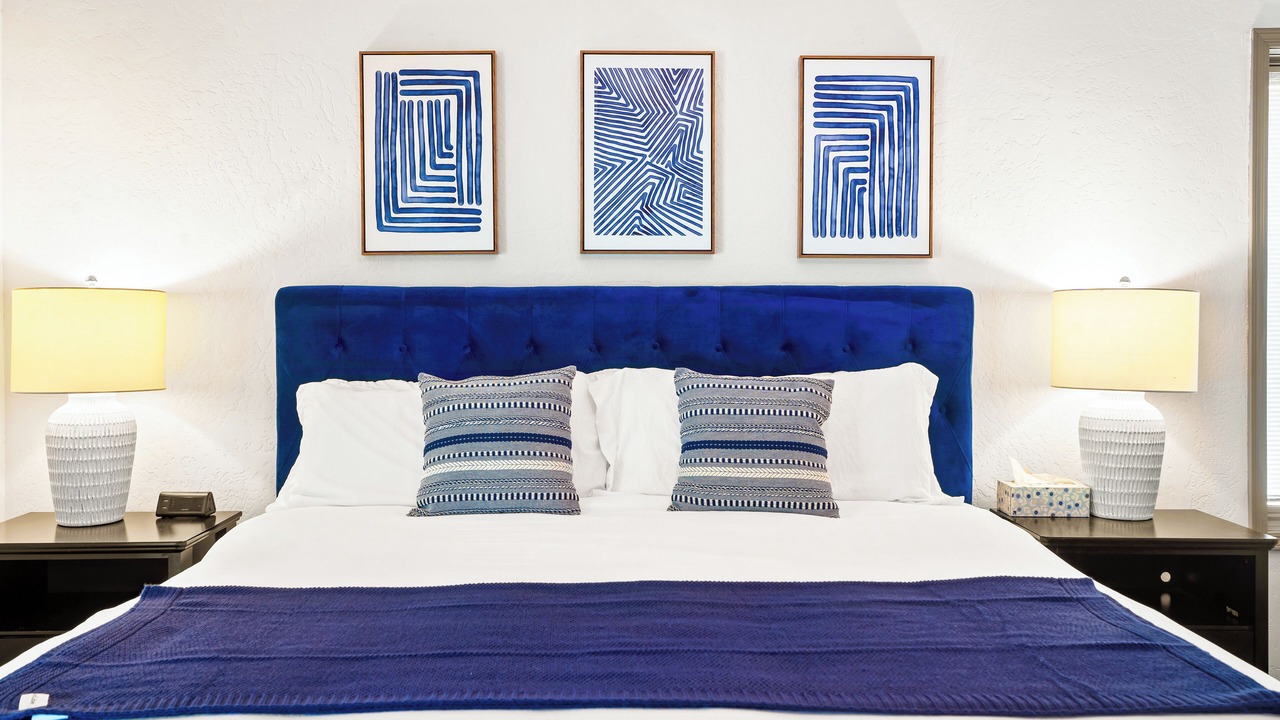 Photo of Bedroom in Paradise Valley Village