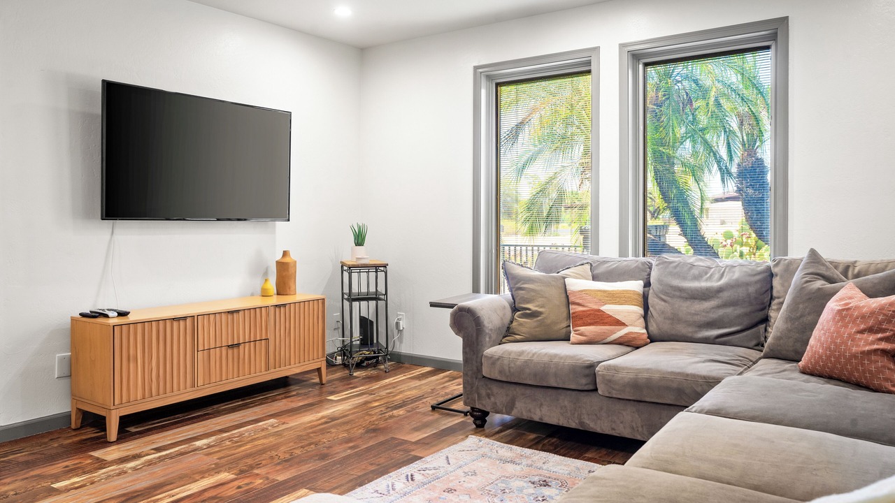 Photo of Livingroom in Paradise Valley Village