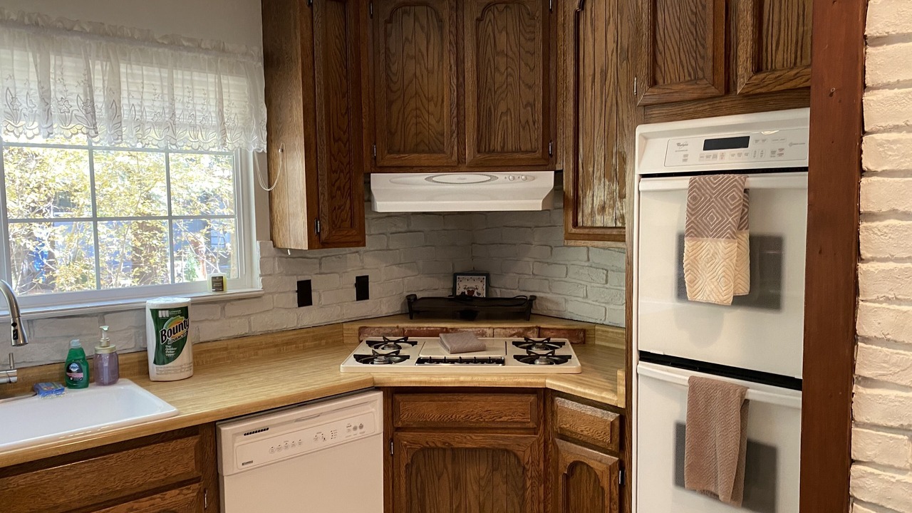 Photo of Kitchen in Round Hill Village