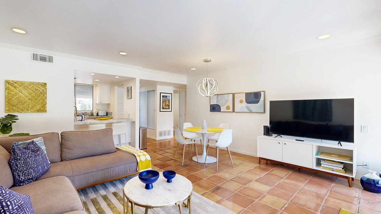 Photo of Livingroom in Araby Commons