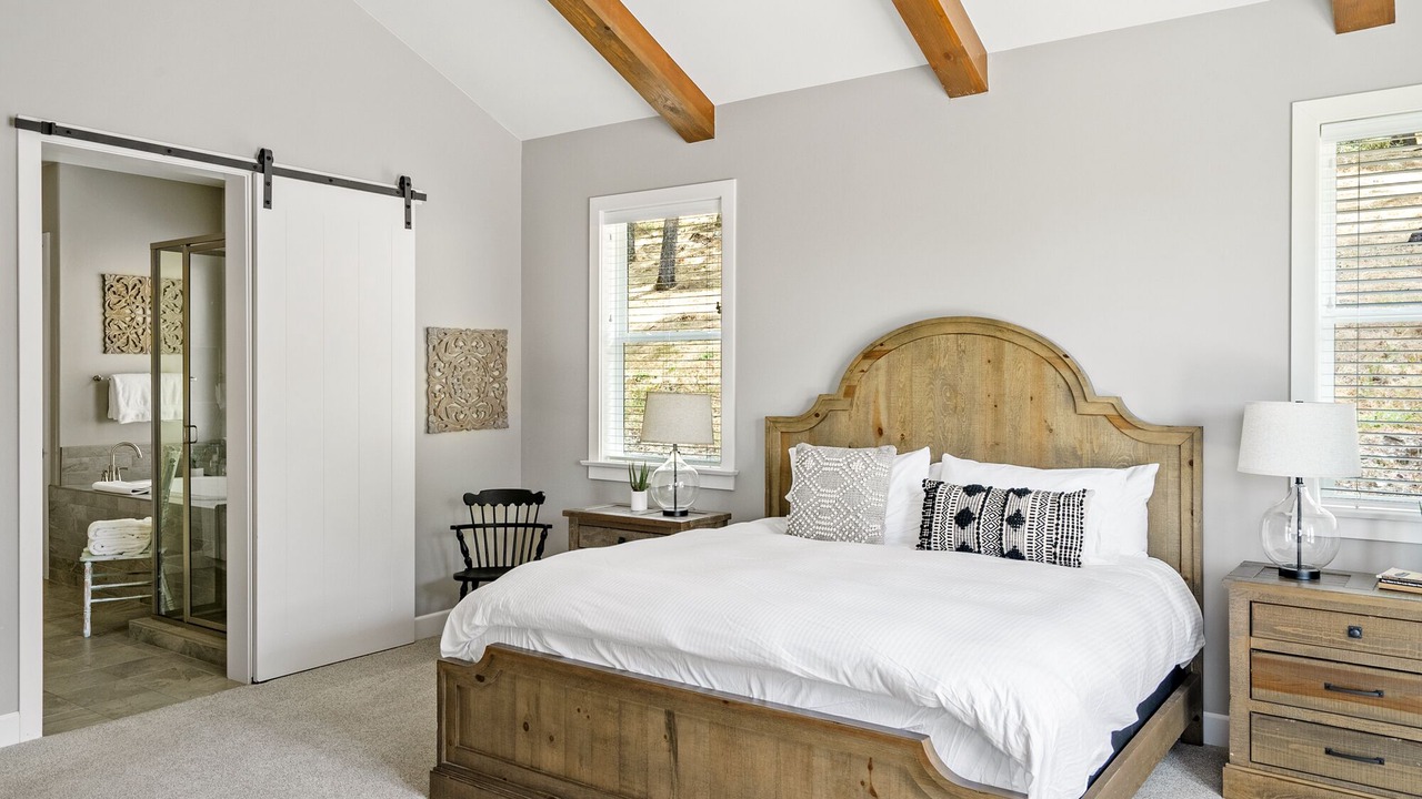 Photo of Bedroom in Atascadero