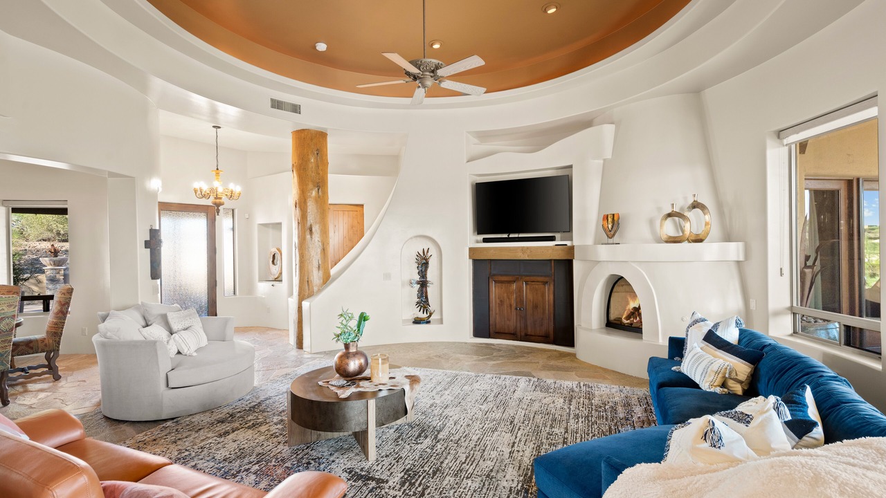 Photo of Livingroom in Cave Creek