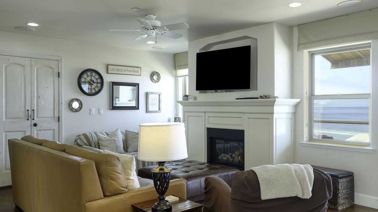Photo of Livingroom in Downtown