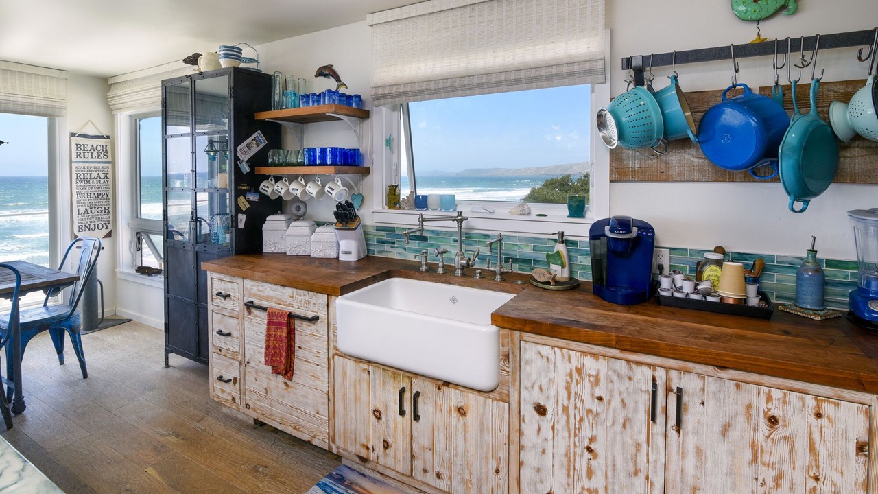 Photo of Kitchen in Cayucos