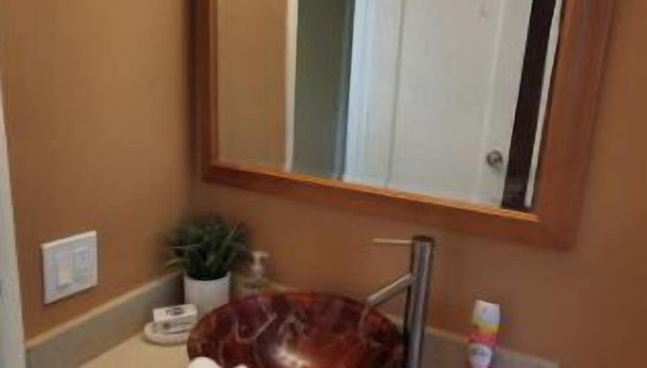 Photo of Bathroom in El Sobrante