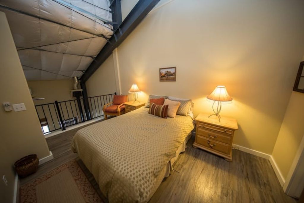 Photo of Bedroom in Lake Nacimiento