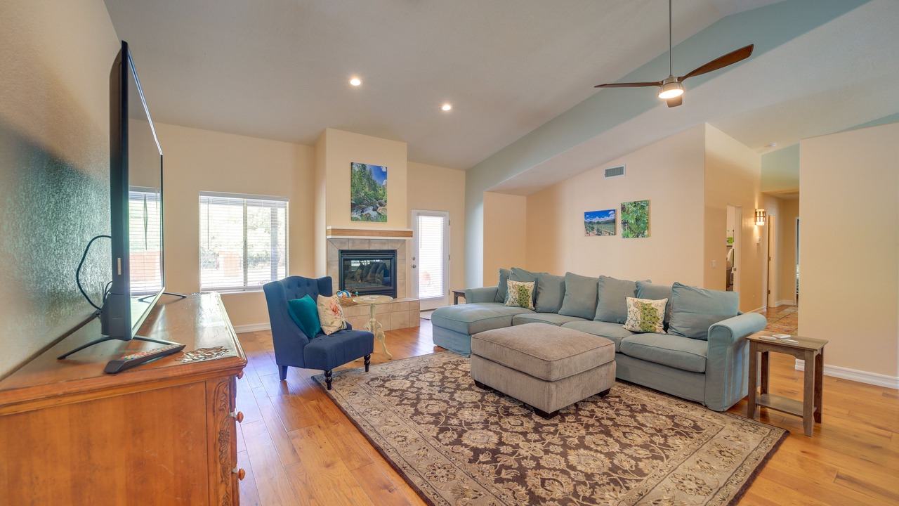 Photo of Livingroom in Camp Verde