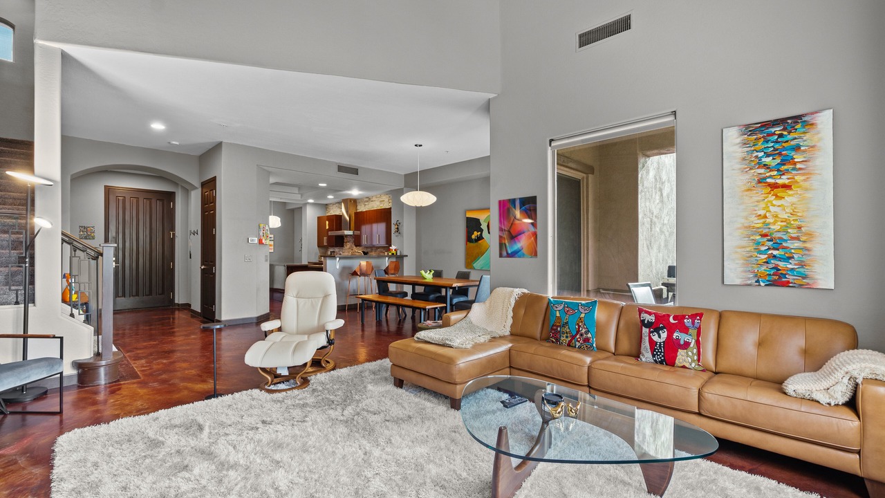 Photo of Livingroom in Talon Retreat