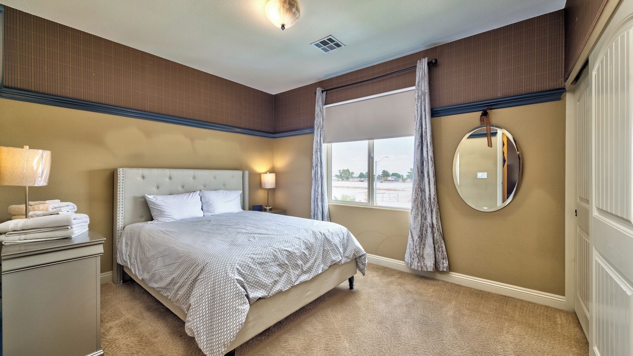 Photo of Bedroom in Enterprise