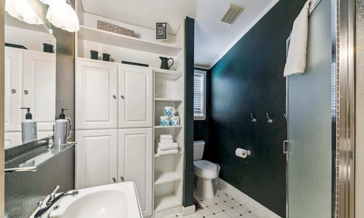 Photo of Bathroom in Montgomery Estates