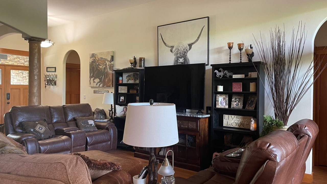 Photo of Livingroom in Hood River