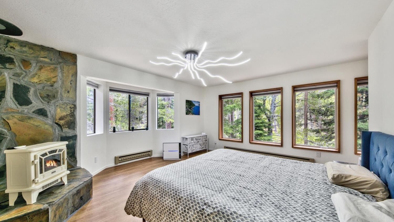 Photo of Bedroom in Christmas Valley
