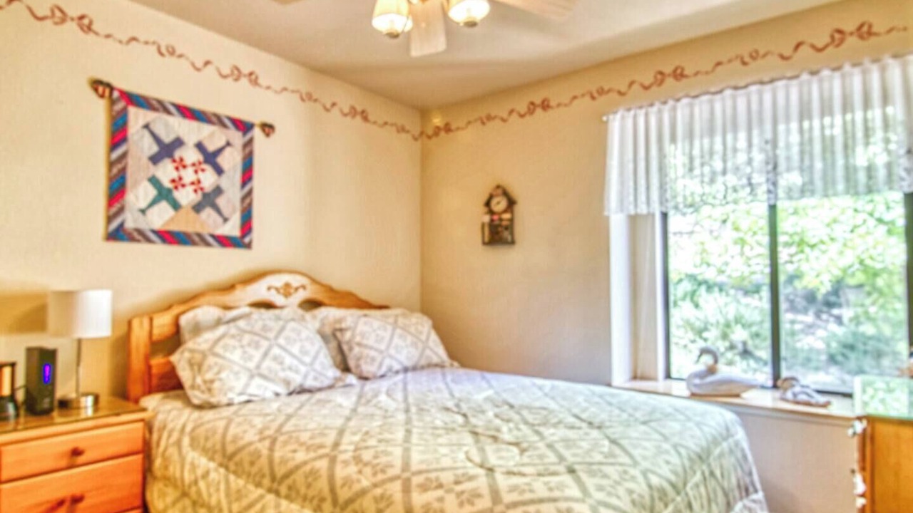 Photo of Bedroom in Groveland