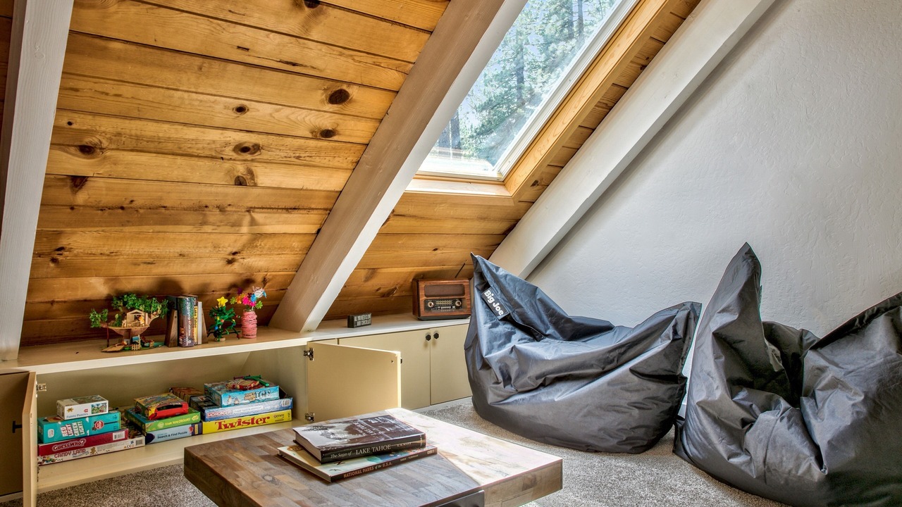 Photo of Bedroom in North Upper Truckee