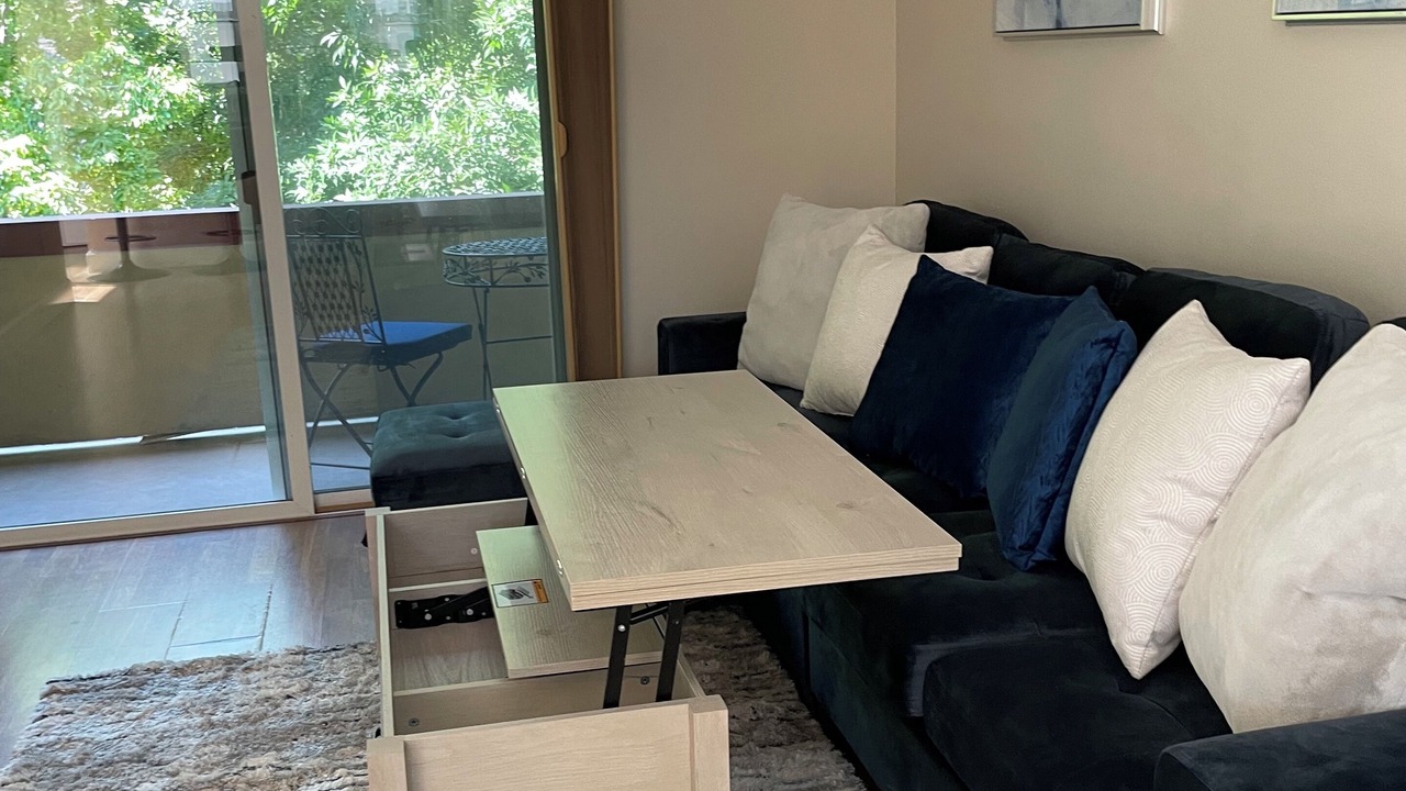 Photo of Livingroom in Downtown Sacramento