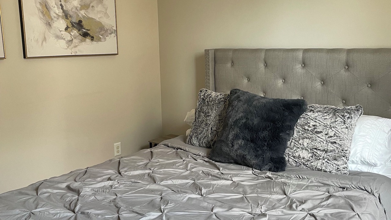 Photo of Bedroom in Downtown Sacramento