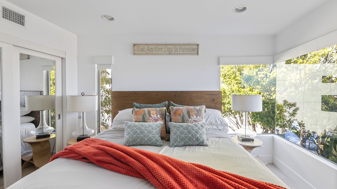 Photo of Bedroom in Top of the World