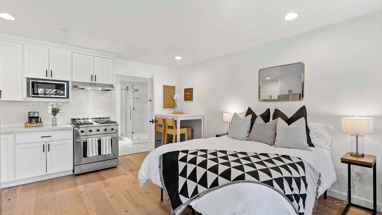 Photo of Bedroom in La Selva Beach