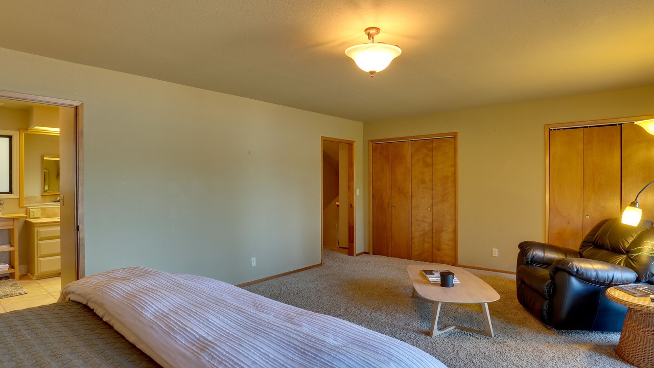 Photo of Bedroom in Lake Almanor Peninsula