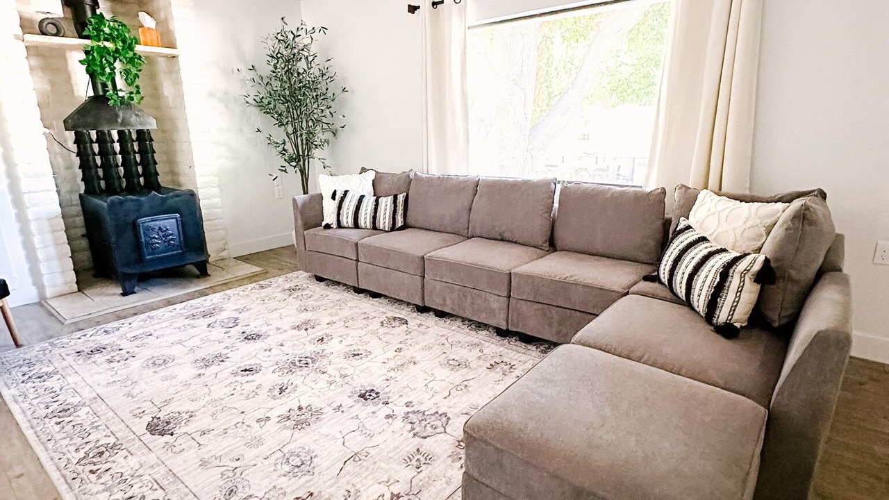 Photo of Livingroom in Leeds