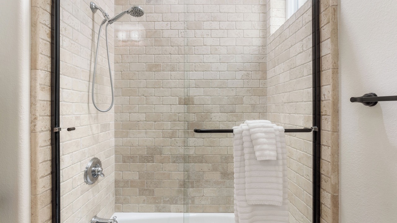 Photo of Bathroom in Corona del Mar
