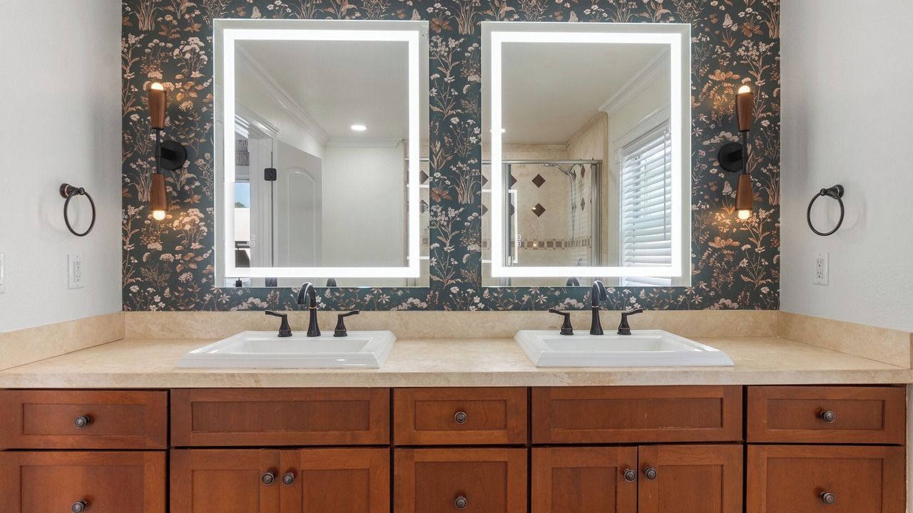 Photo of Bathroom in Corona del Mar