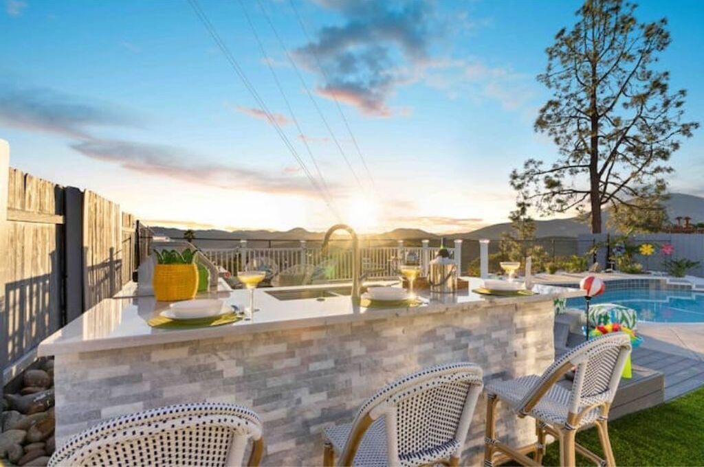 Photo of Outdoor in Spring Valley