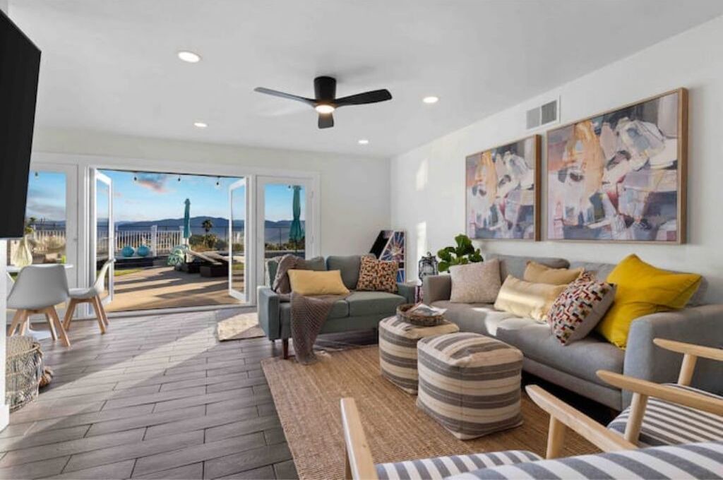 Photo of Livingroom in Spring Valley