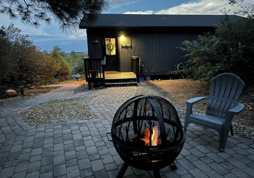 Photo of Patio Balcony in Highland Pines