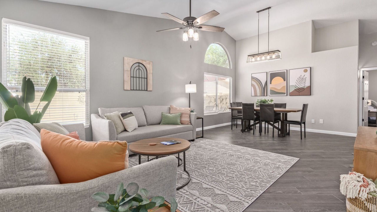 Photo of Livingroom in Estrella Mountain Ranch