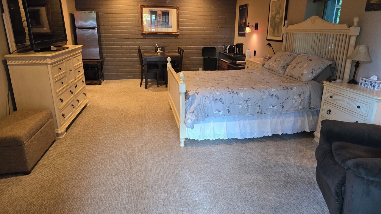 Photo of Bedroom in Ashland